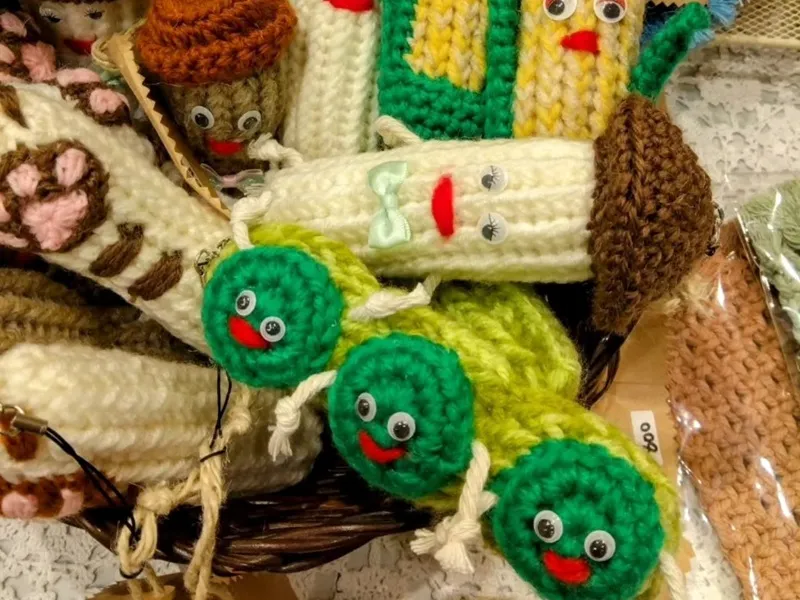 きのことえんどう豆のあみぐるみ